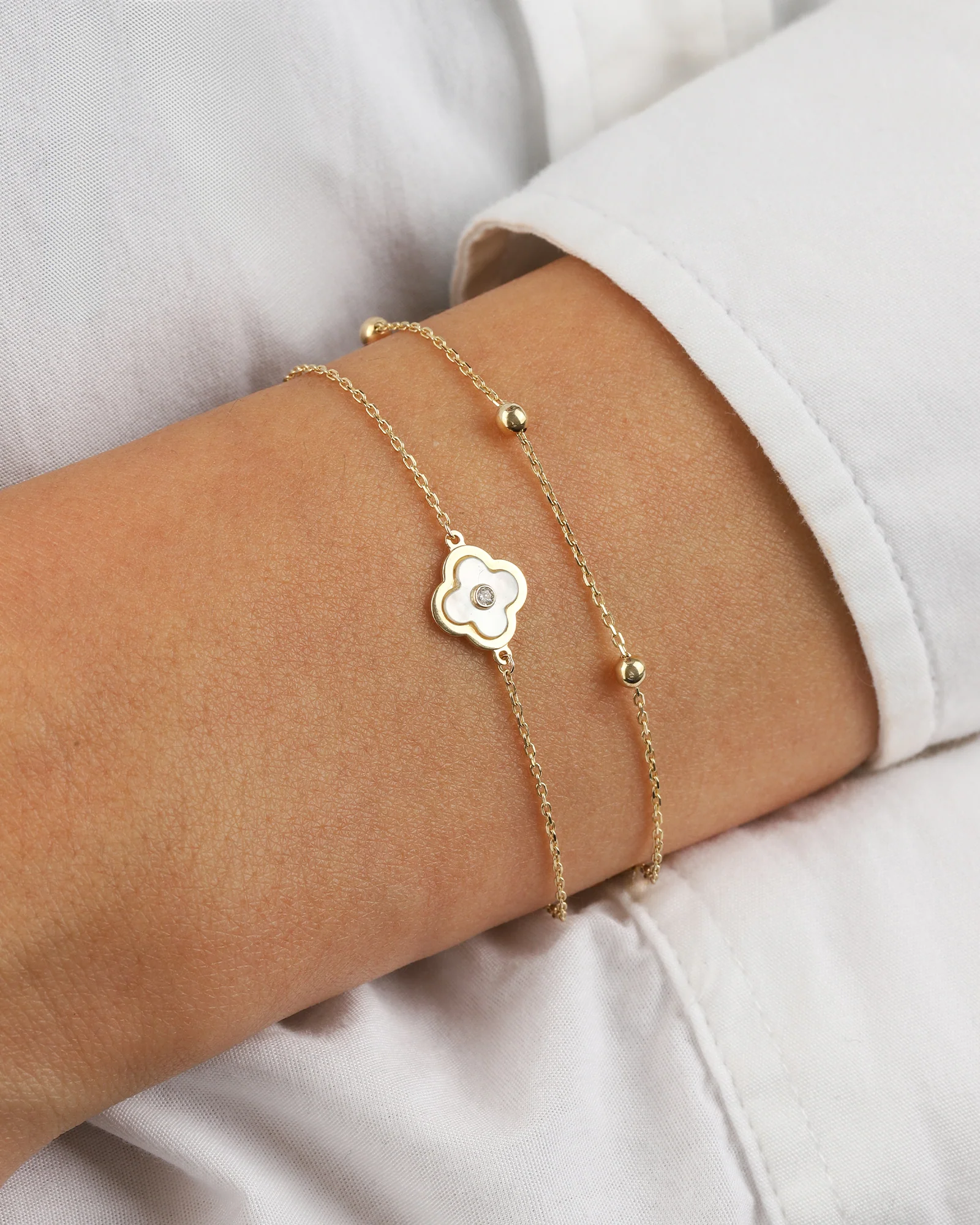 Mother of Pearl Clover Chain Bracelet - Image 2