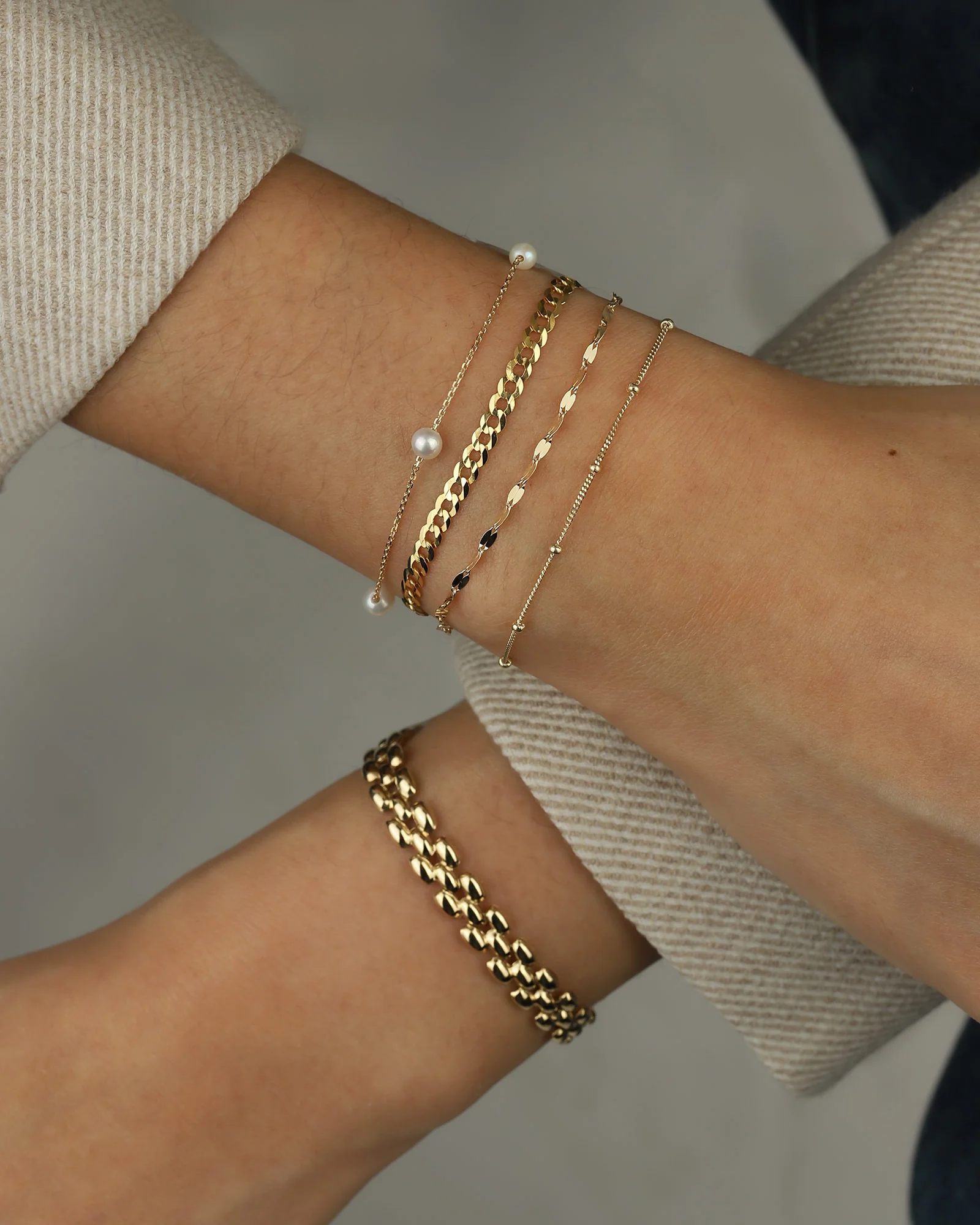 Station Pearl Bracelet - Image 3