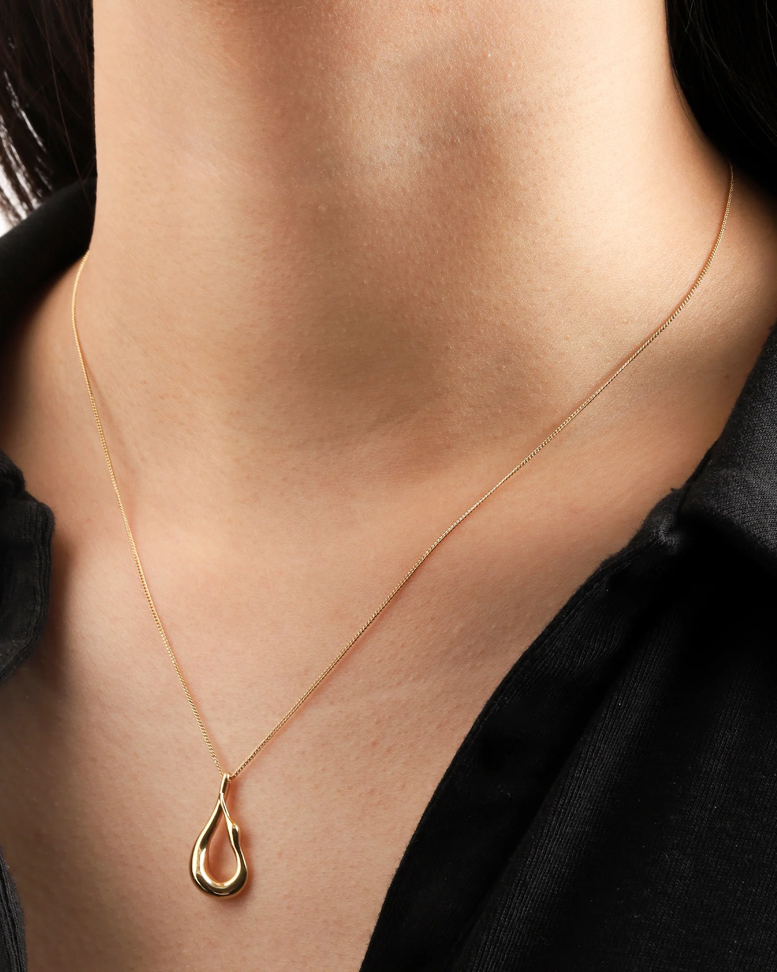 Mini Egret Pendant Necklace - Image 4
