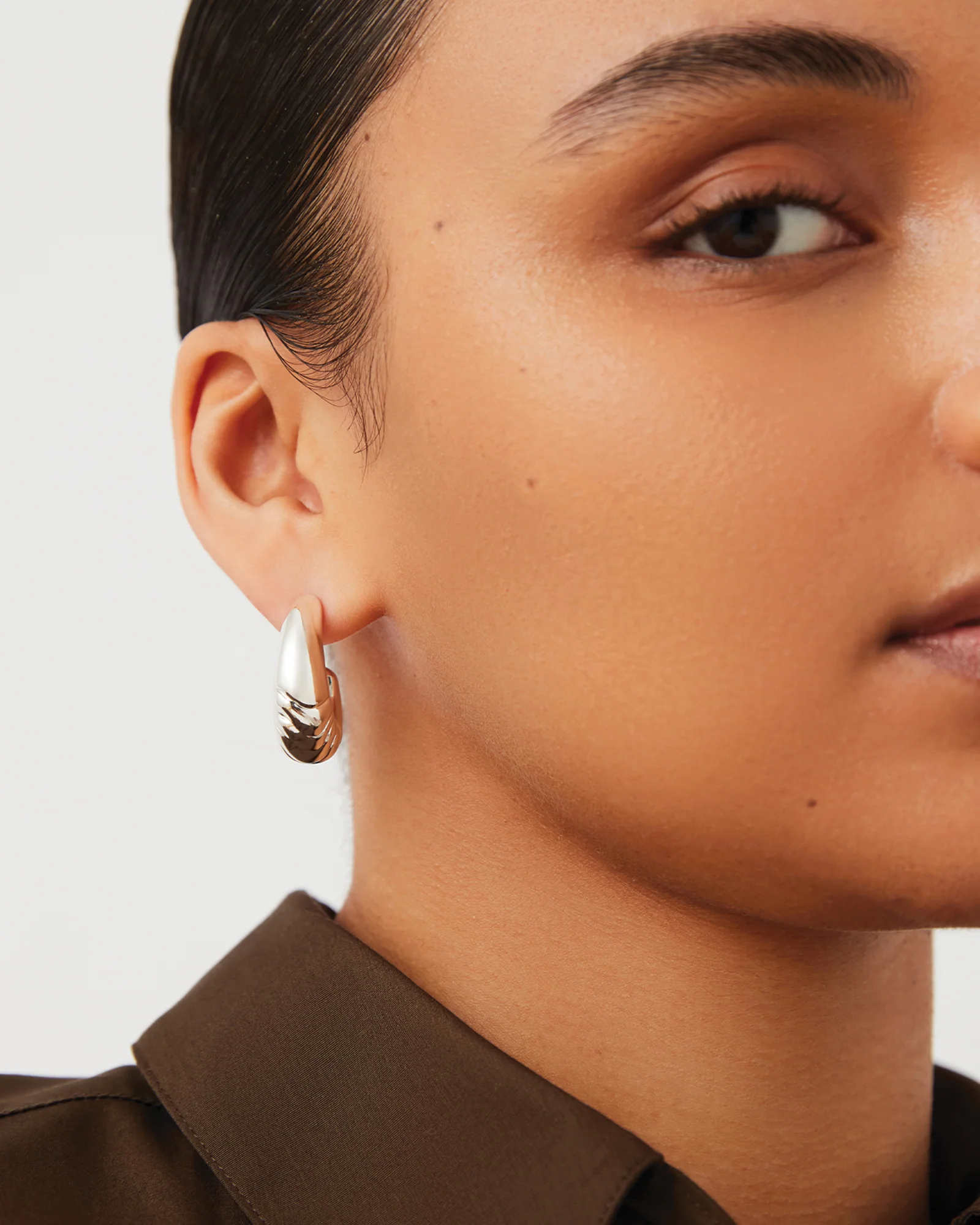 Slim Nelle Hoops - Image 4