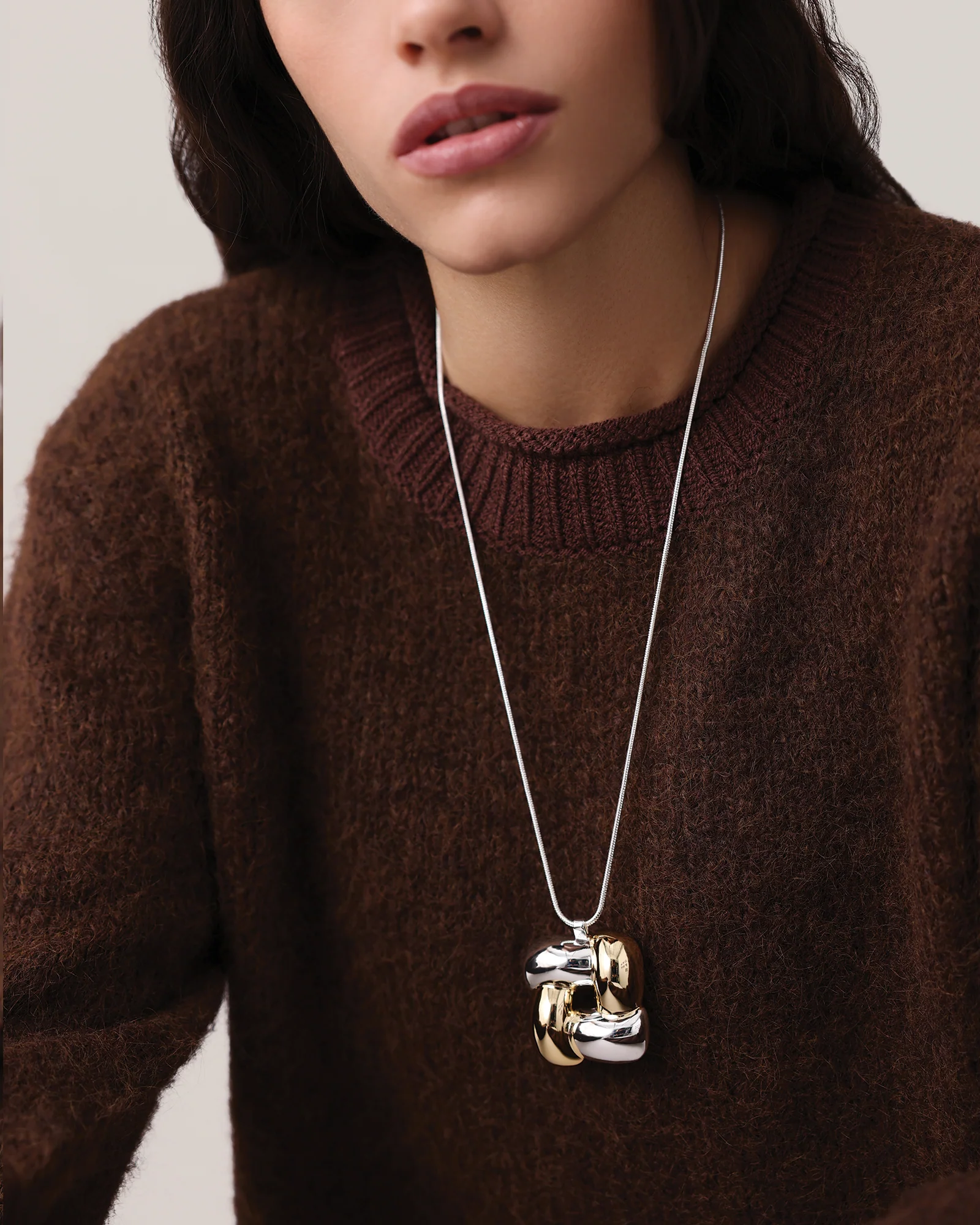 Woven Square Pendant Necklace - Image 4