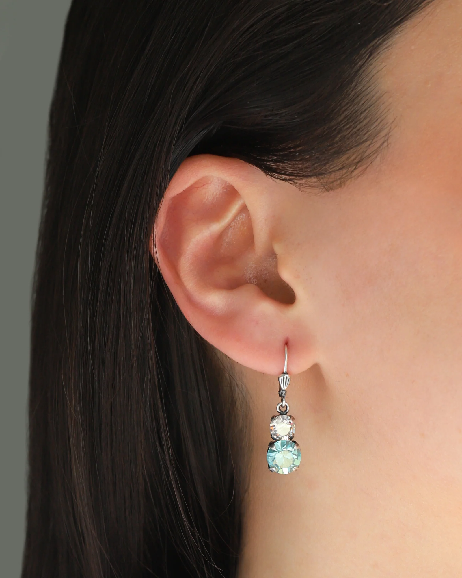 Graduated Round Crystal Hooks - Image 3