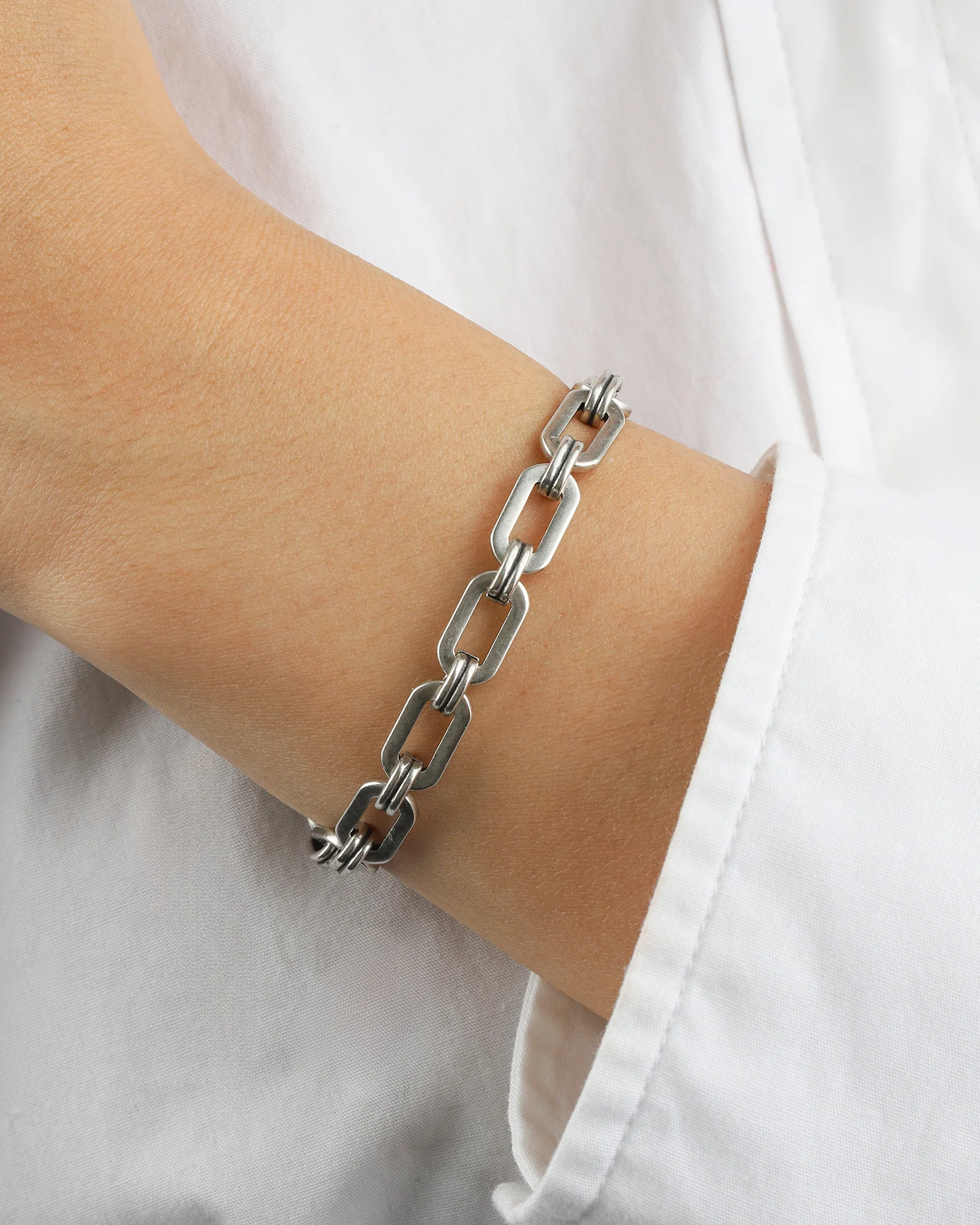 Oval Link Bracelet - Image 2