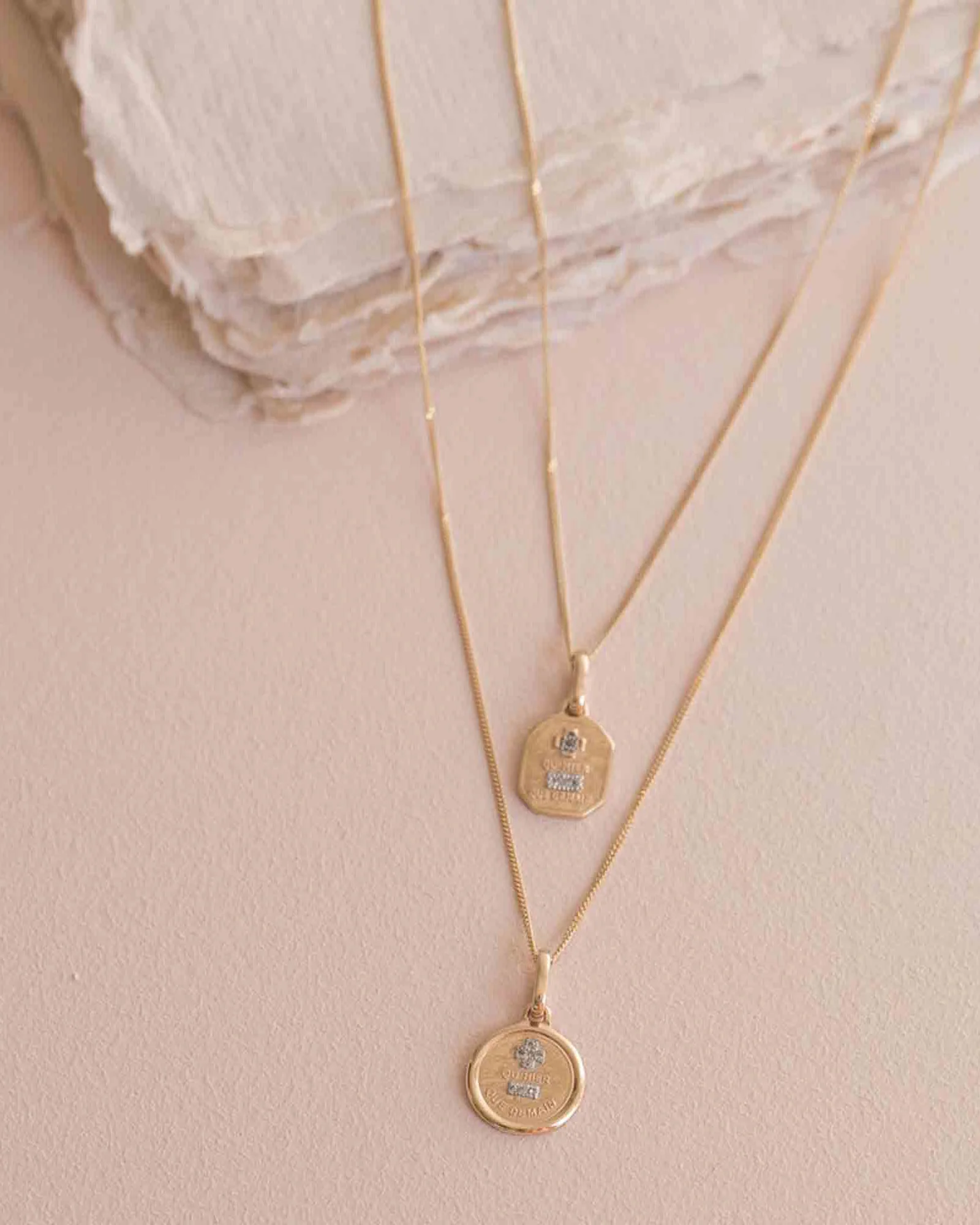 Love Token Necklace Round - Image 3