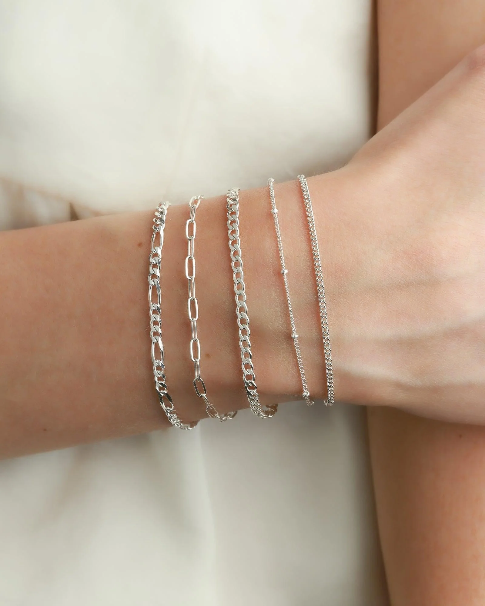 Curb Chain Bracelet | Small - Image 4