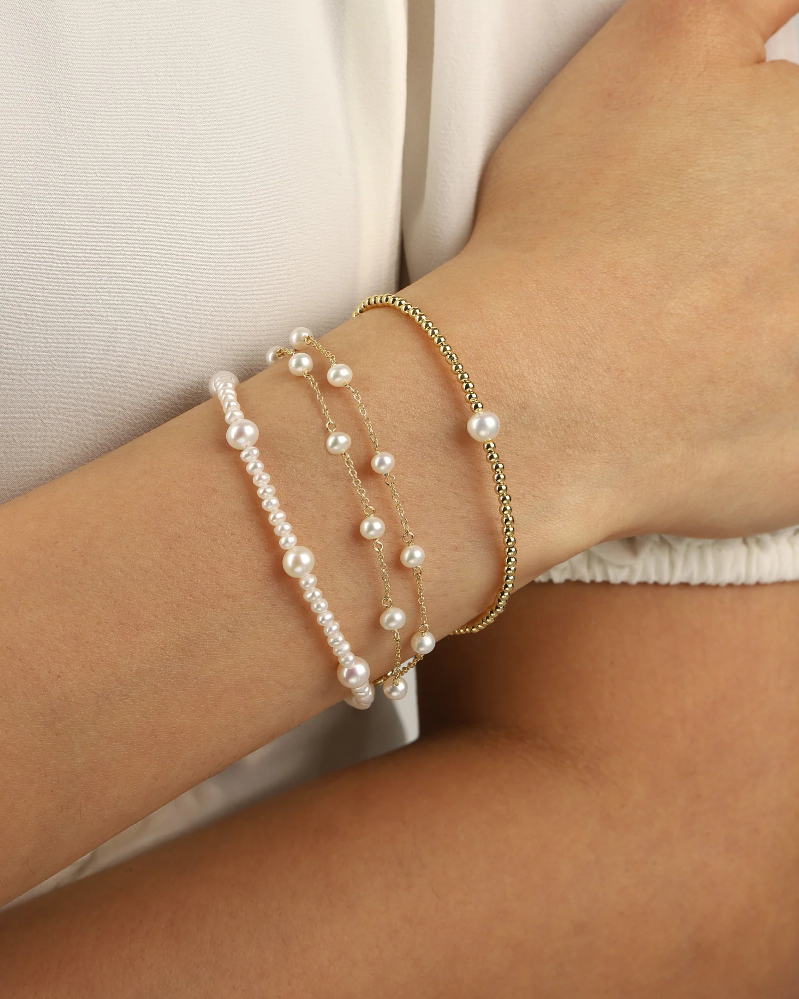 Mixed Size Pearl Bracelet - Image 2