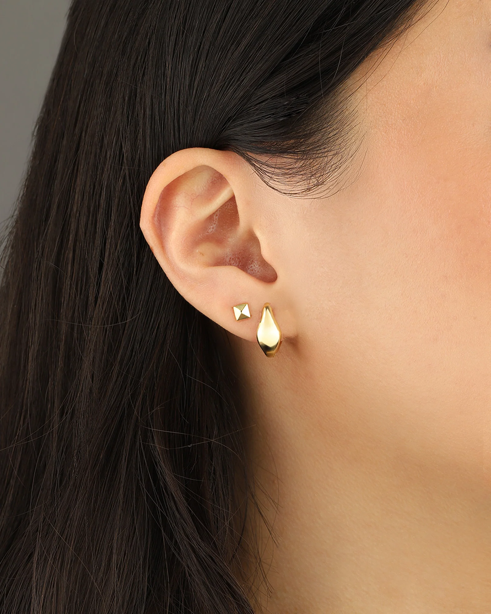 Modern Curve Hoops - Image 2