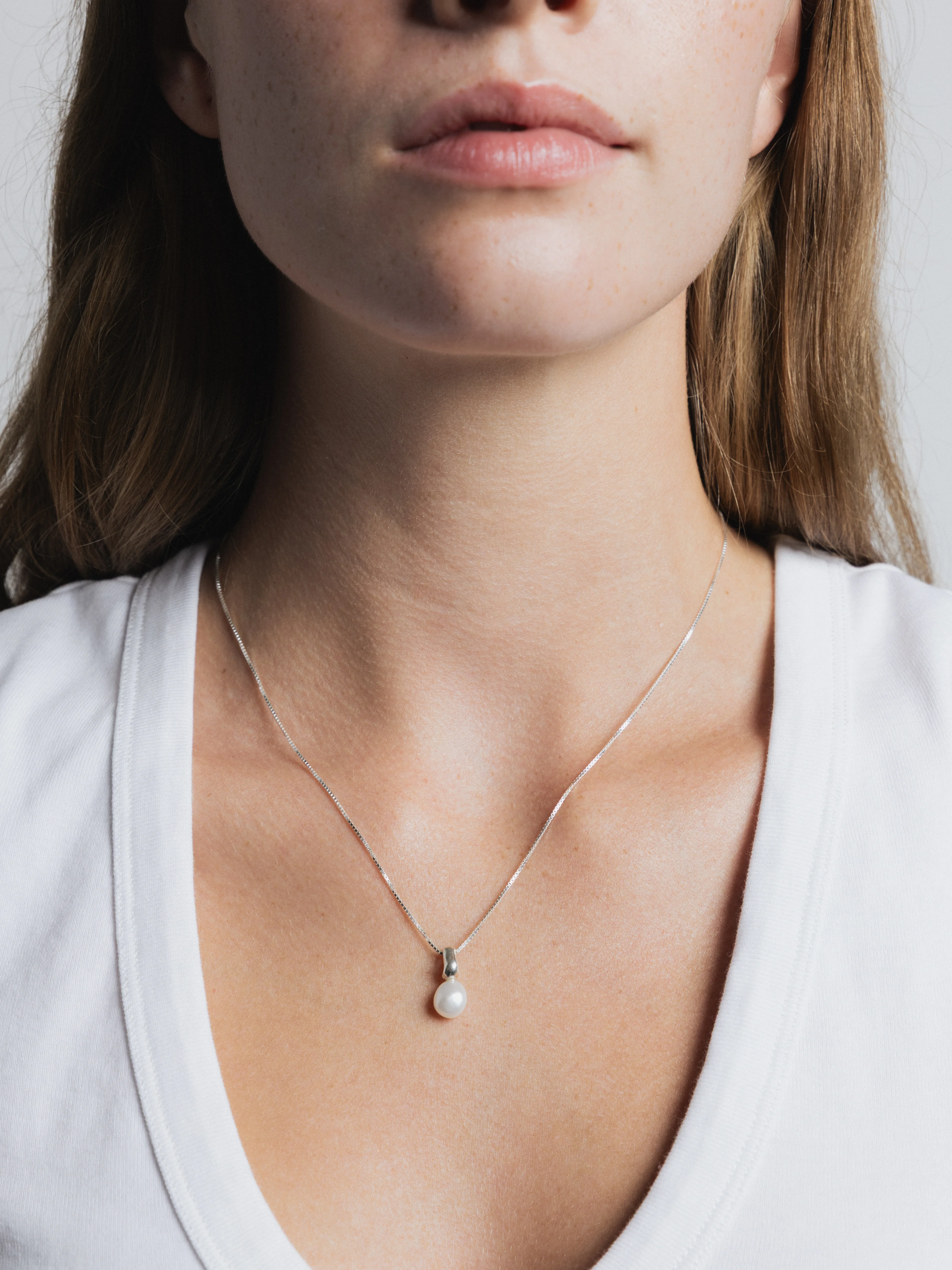Emmy Box Chain Necklace - Image 4